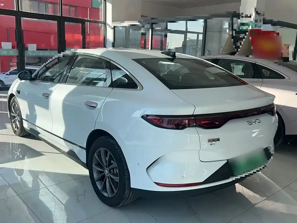 BYD Qin L 2025 из CN, фото 3