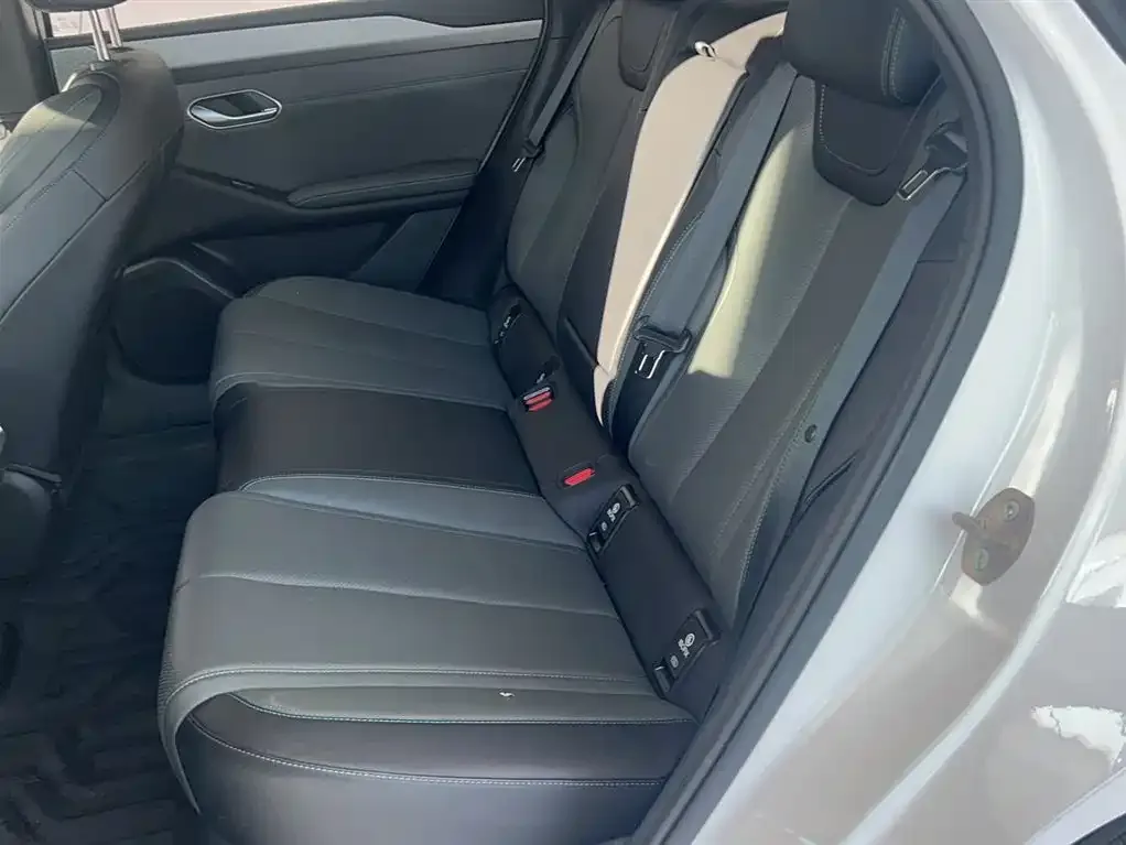 BYD Qin L 2025 из CN, фото 5