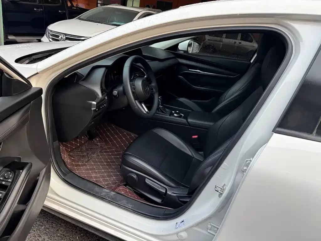 Mazda 3 Axela 2022 из CN, фото 7