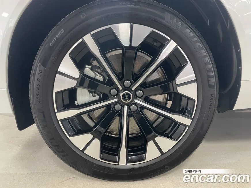 Volvo XC60 2026 из KR, фото 4