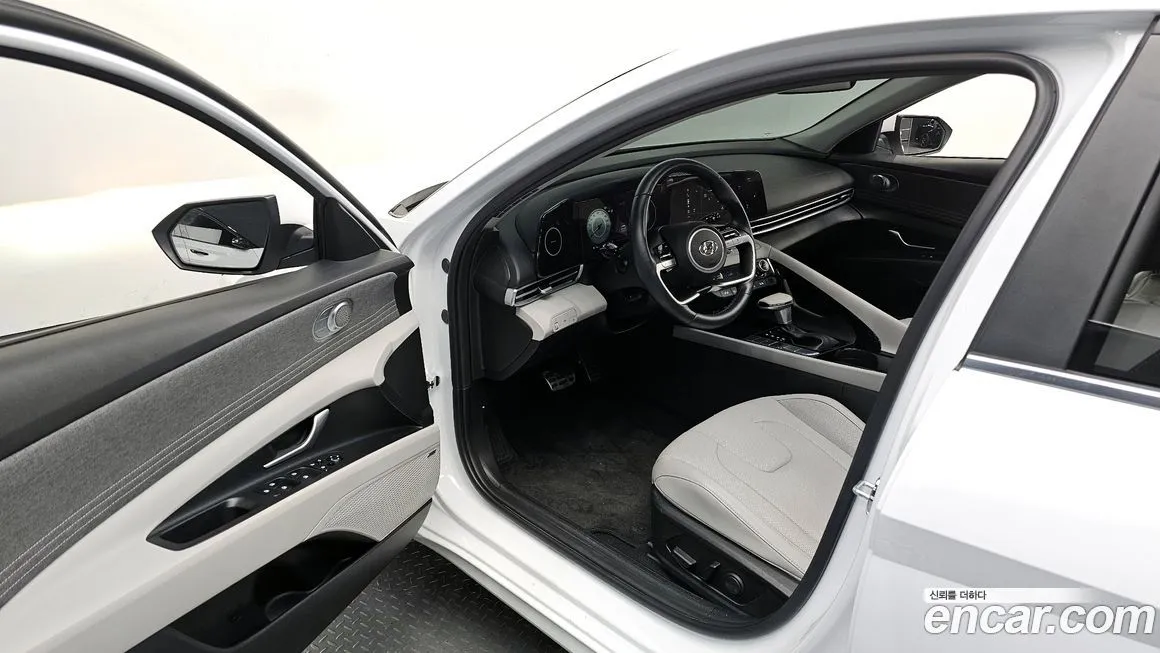 Hyundai AVANTE 2023 из KR, фото 10