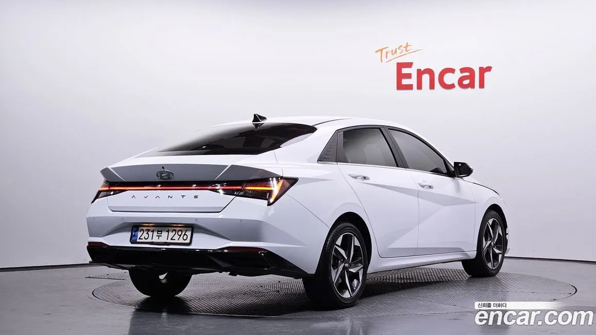Hyundai AVANTE 2023 из KR, фото 3