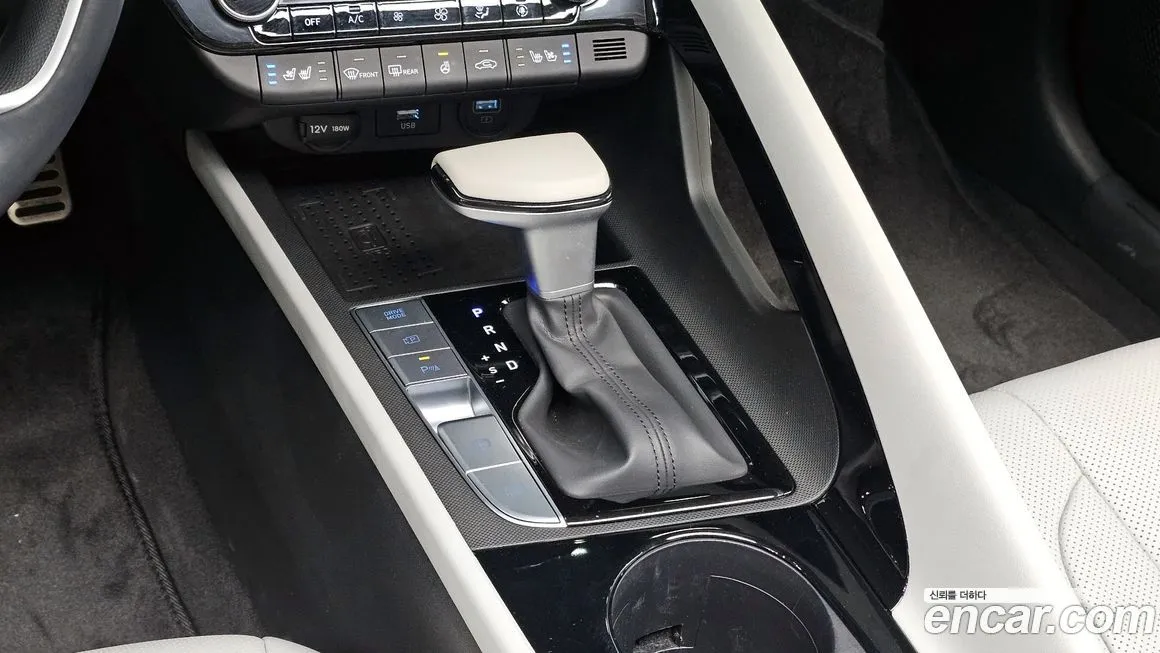 Hyundai AVANTE 2023 из KR, фото 6