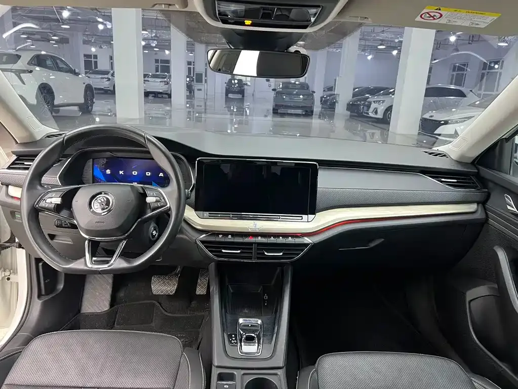 Skoda Octavia — фото 7
