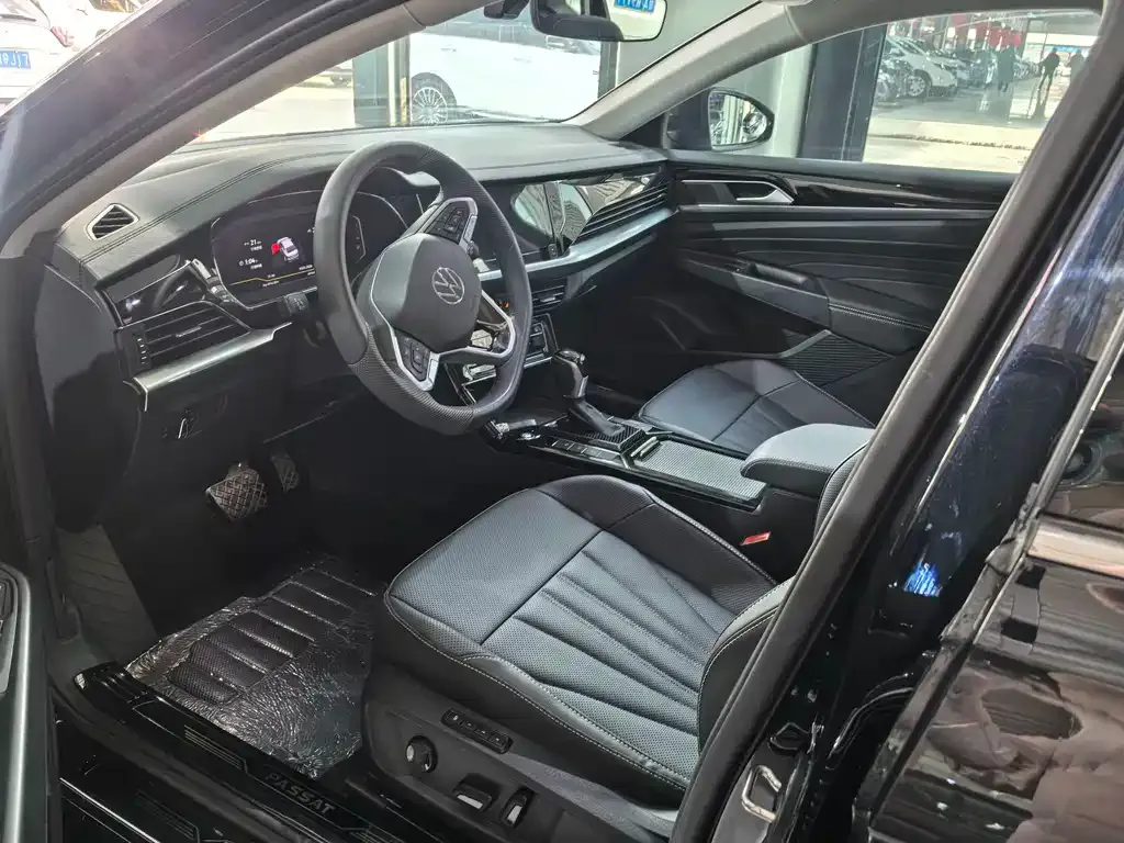 Volkswagen Passat 2024 из CN, фото 7