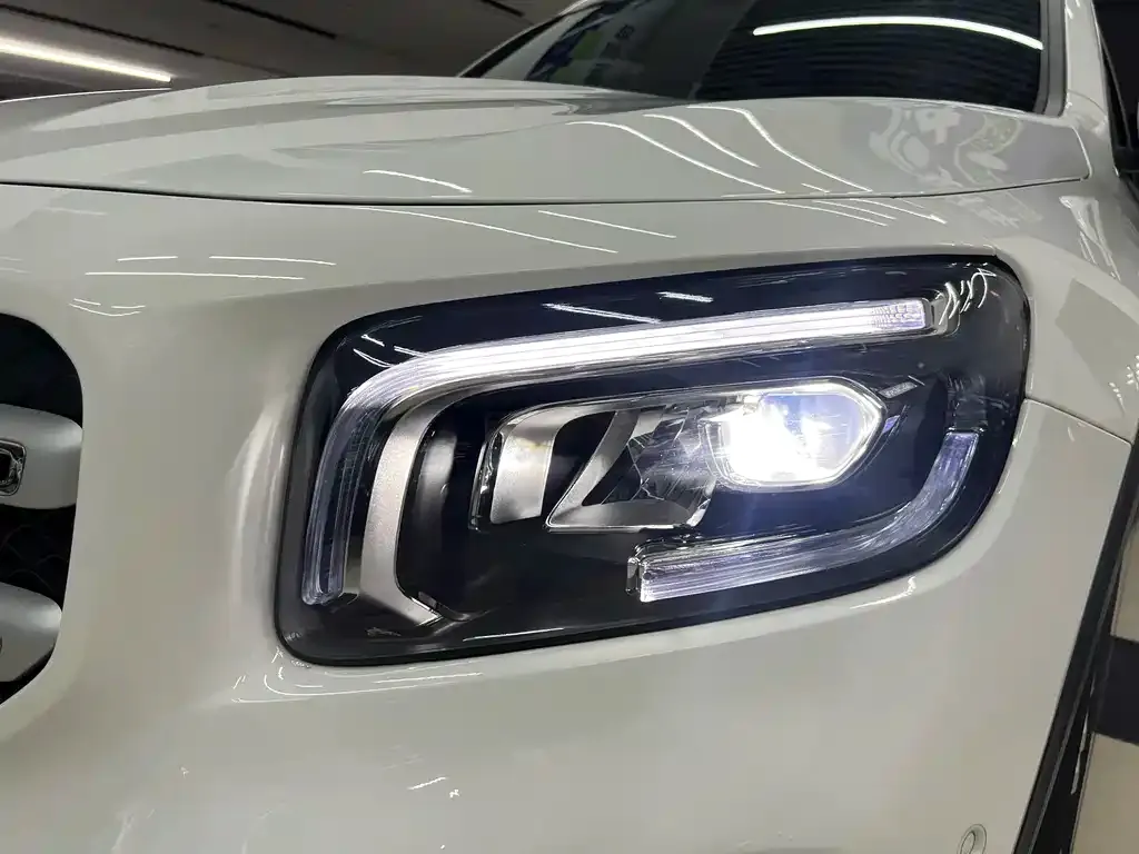 Mercedes-Benz GLB 2023 из CN, фото 3