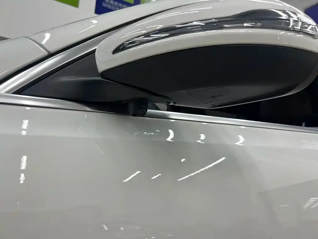 Mercedes-Benz GLB 2023 из CN, фото 2