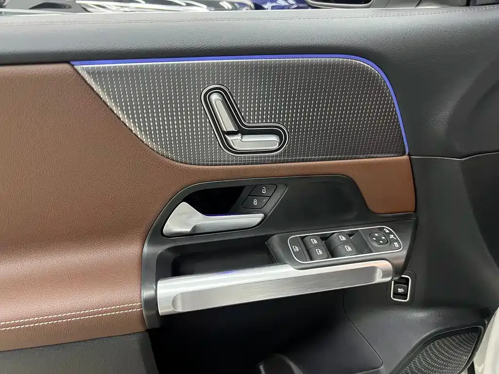 Mercedes-Benz GLB 2023 из CN, фото 10