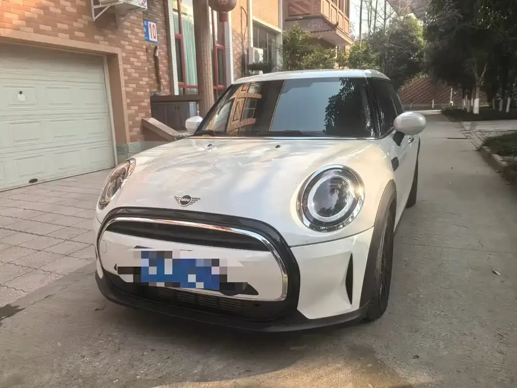MINI Cooper (3-door) 2024 из CN, фото 1