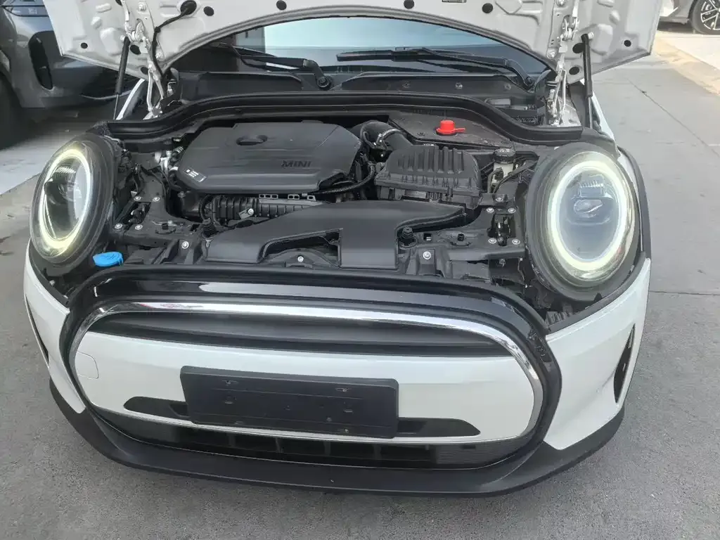 MINI Cooper (3-door) 2024 из CN, фото 4