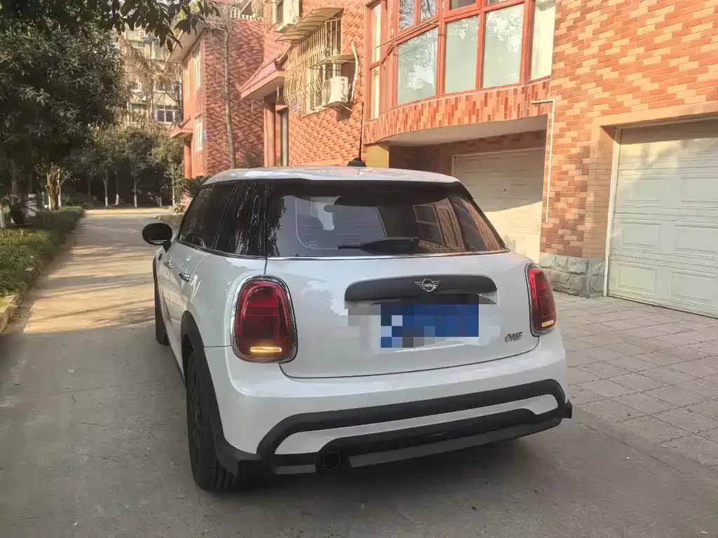 MINI Cooper (3-door) 2024 из CN, фото 5