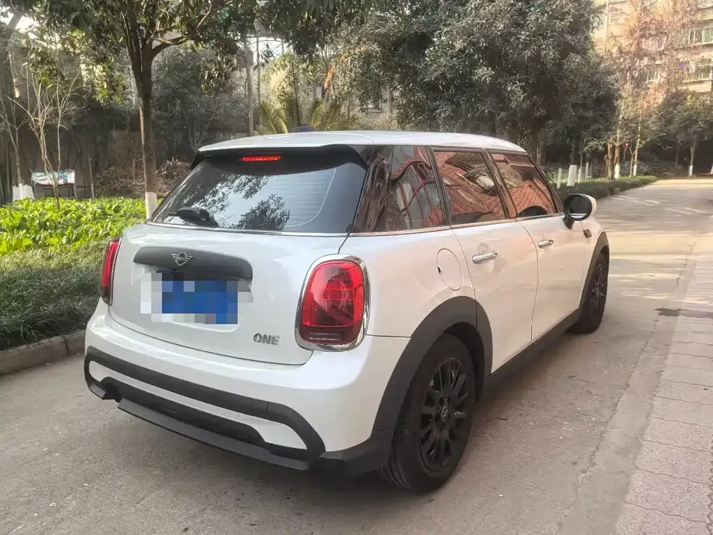 MINI Cooper (3-door) 2024 из CN, фото 9