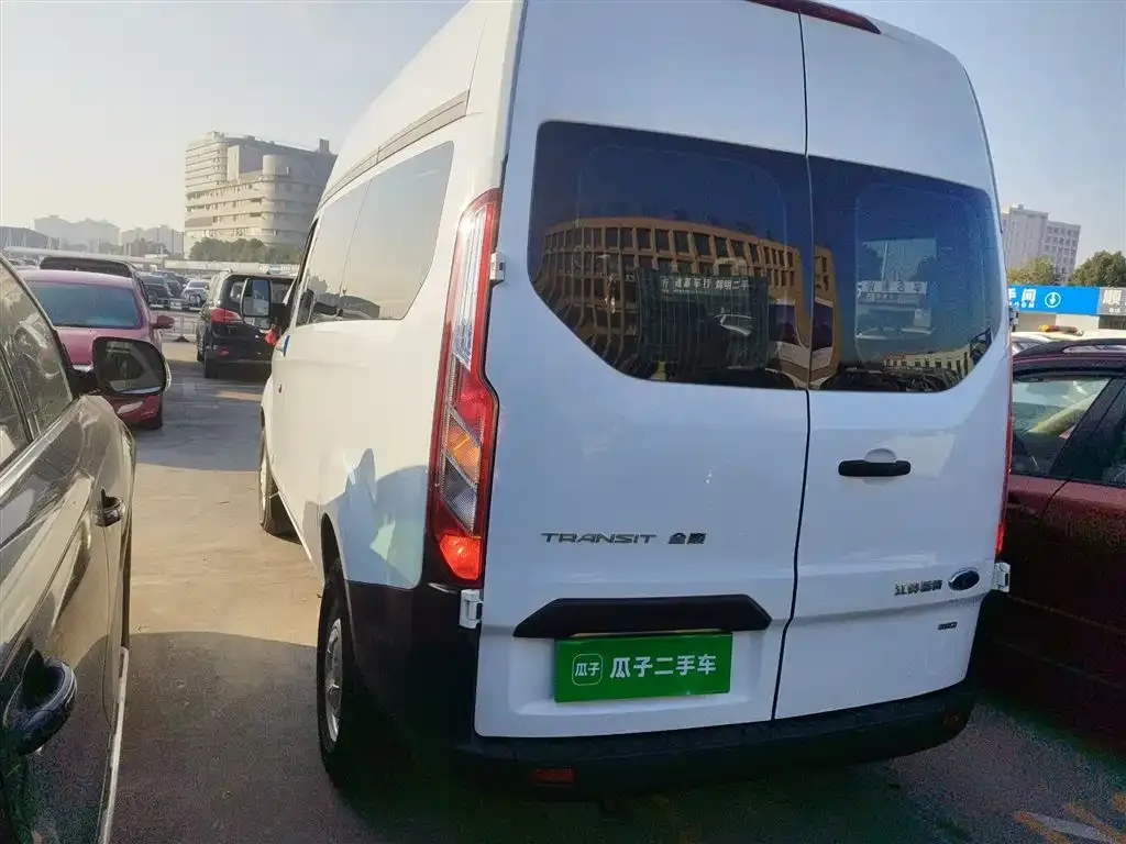 Ford Transit 2023 из CN, фото 2
