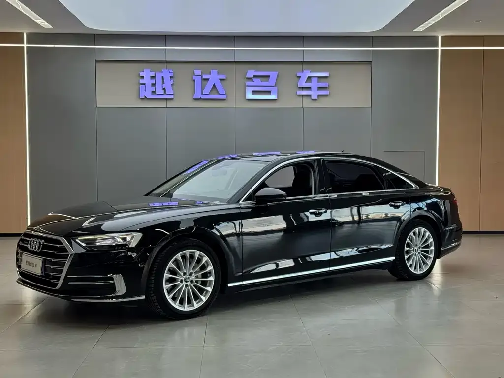 Audi A8 2021 из CN, фото 1