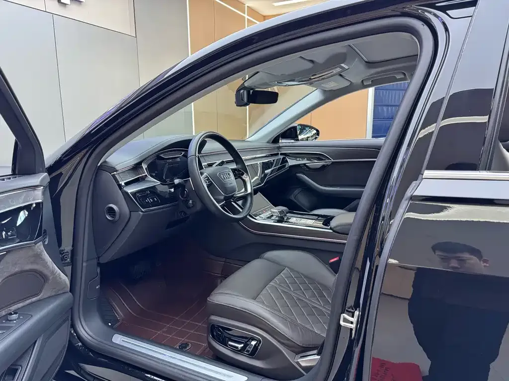 Audi A8 2021 из CN, фото 10
