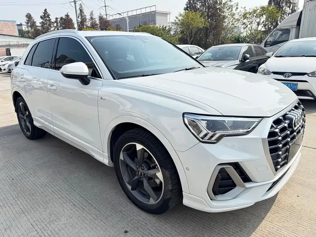 Audi Q3 2021 из CN, фото 7