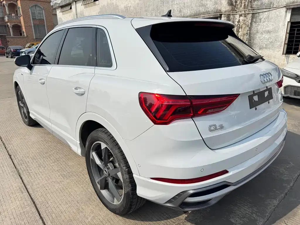 Audi Q3 2021 из CN, фото 3