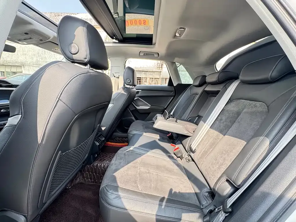 Audi Q3 2021 из CN, фото 6