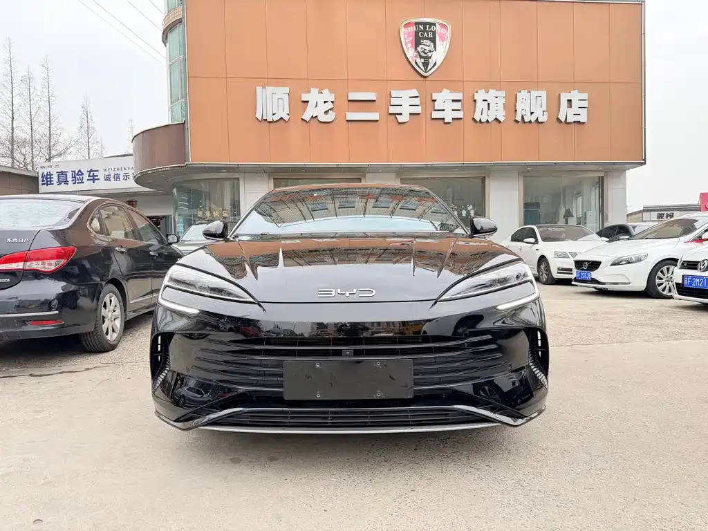 BYD Seal — фото 4
