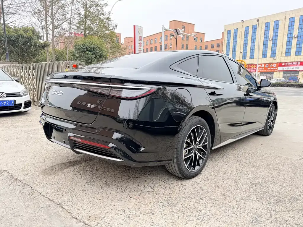 BYD Seal — фото 6
