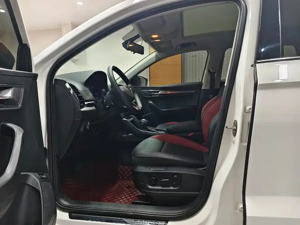 Skoda Karoq 2022 из CN, фото 8