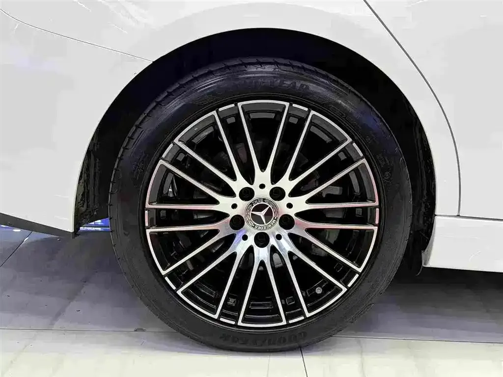 Mercedes-Benz C-Class 2023 из CN, фото 8