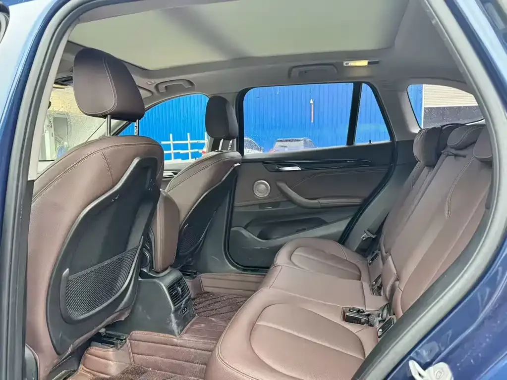 BMW X1 2021 из CN, фото 3