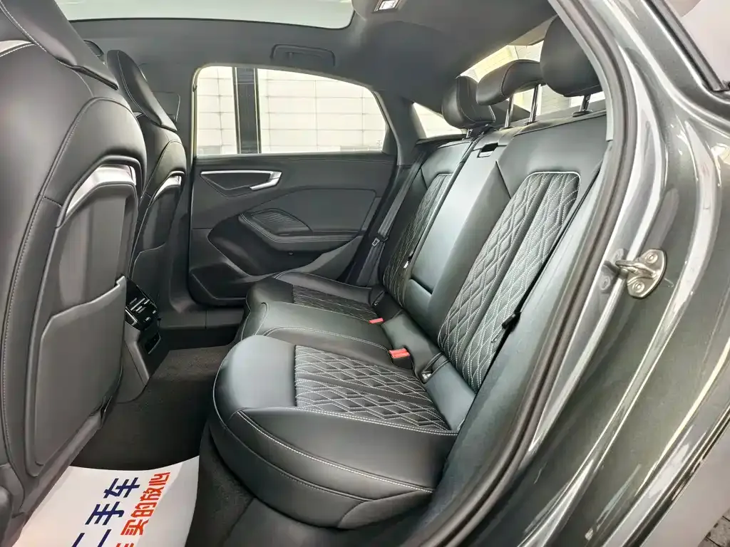 Audi A5L 2025 из CN, фото 3