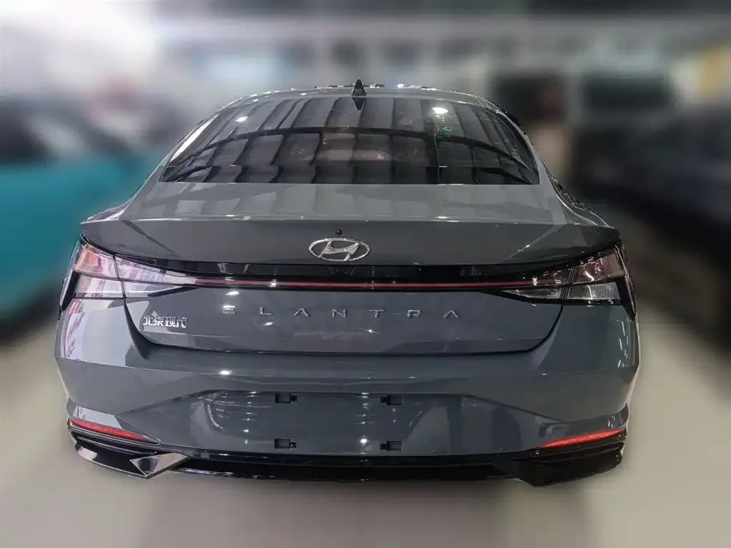 Hyundai Elantra 2023 из CN, фото 10