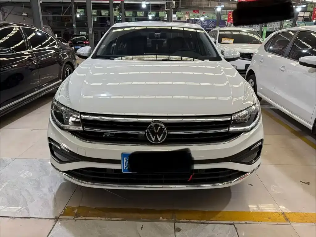 Volkswagen Bora 2024 из CN, фото 3