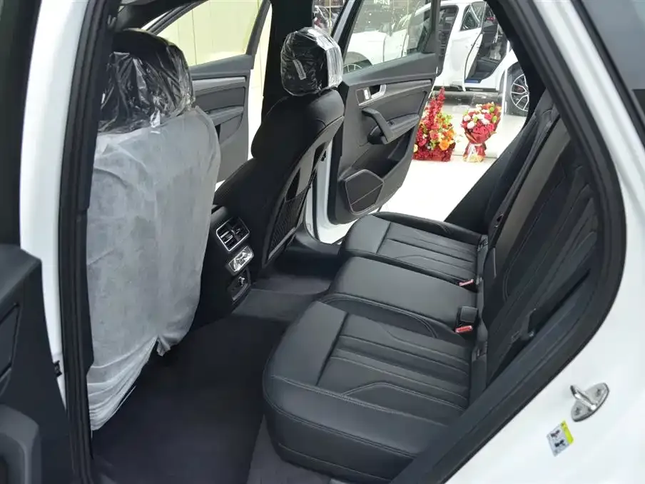 Audi Q5L 2026 из CN, фото 7