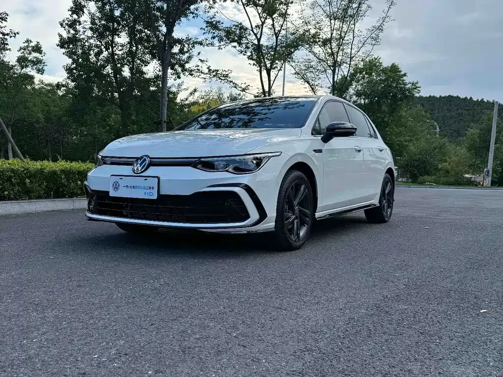 Volkswagen Golf 2022 из CN, фото 1