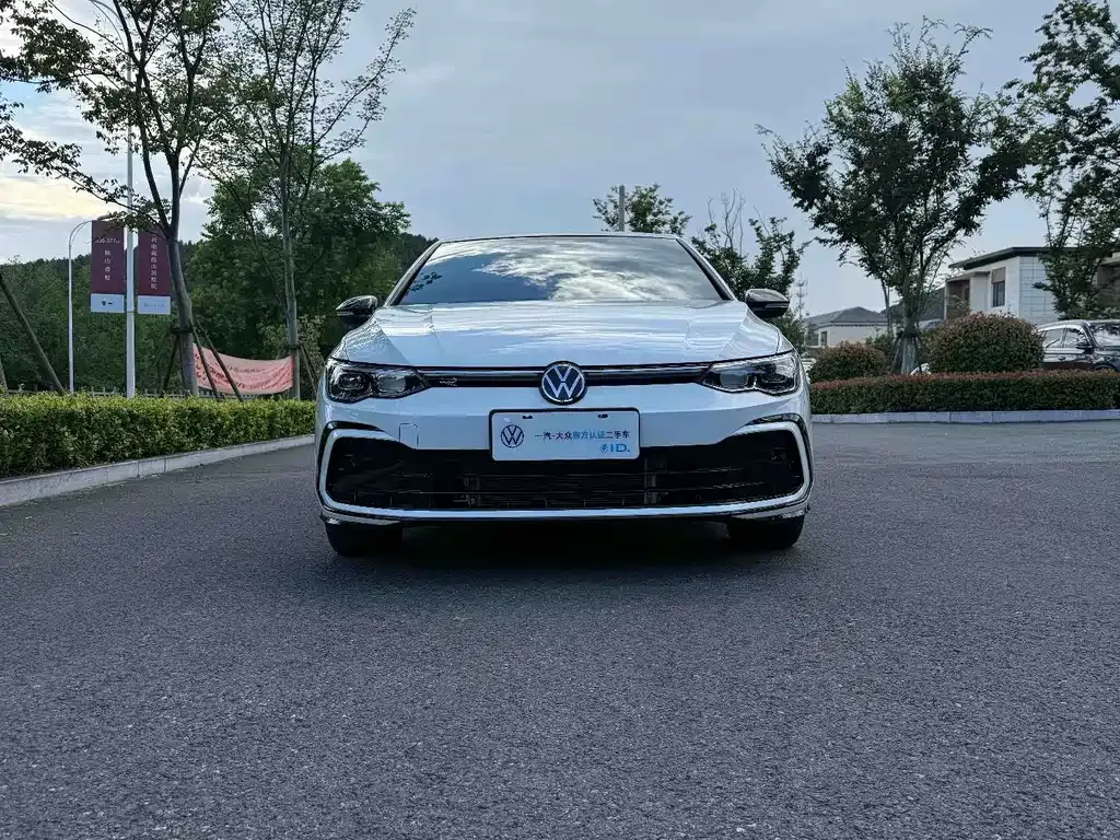 Volkswagen Golf 2022 из CN, фото 7