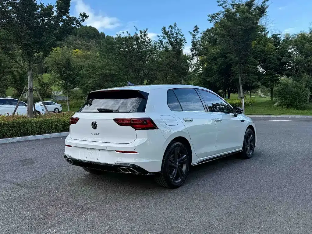 Volkswagen Golf 2022 из CN, фото 9