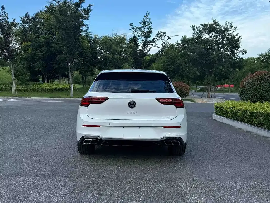 Volkswagen Golf 2022 из CN, фото 8
