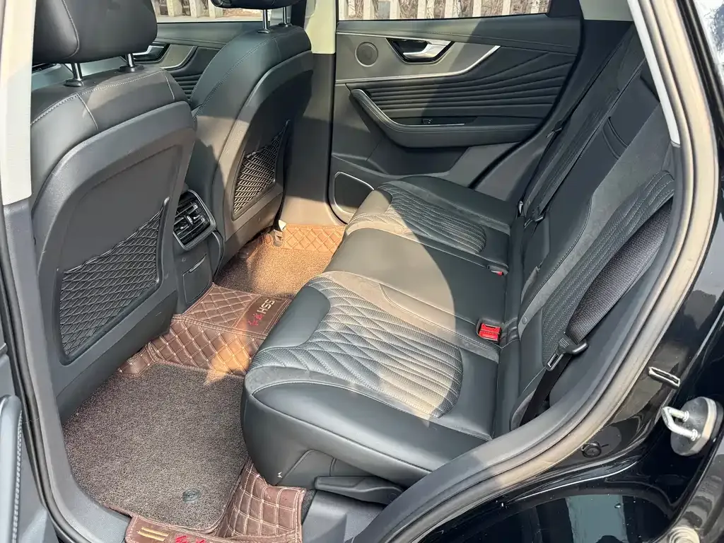 Hongqi HS5 2024 из CN, фото 8