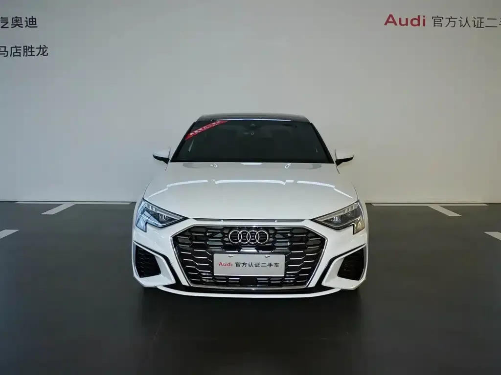 Audi A3 2024 из CN, фото 2