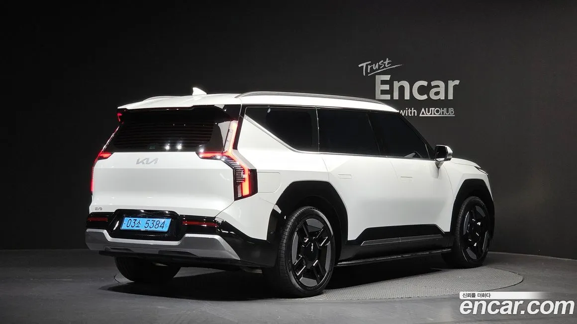 Kia EV9 2024 из KR, фото 10