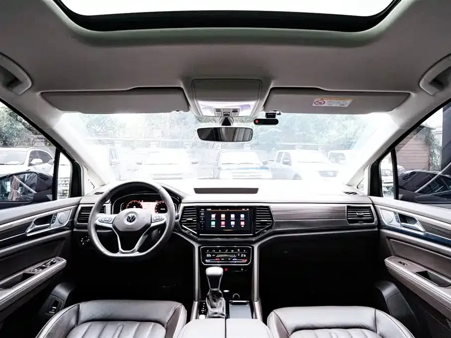 Volkswagen Viloran 2021 из CN, фото 3