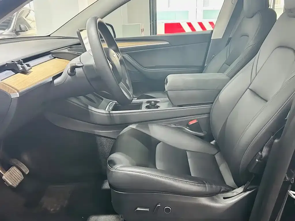 Tesla Model Y 2022 из CN, фото 5