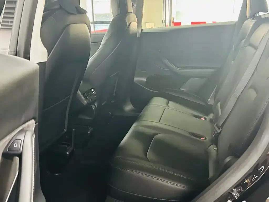 Tesla Model Y 2022 из CN, фото 3