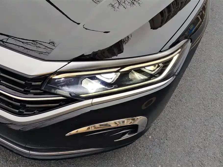 Volkswagen Passat 2023 из CN, фото 9