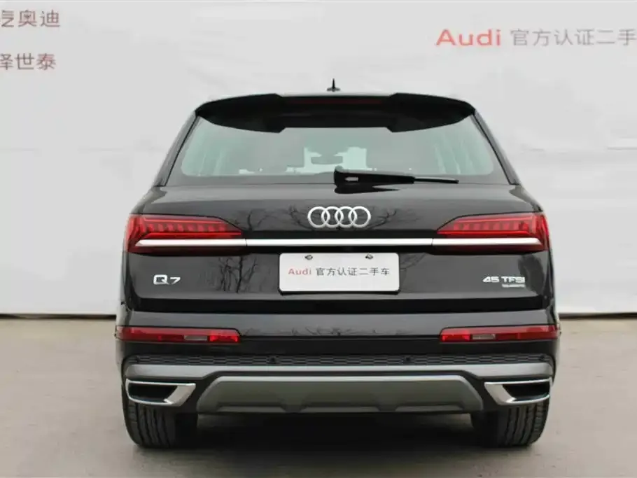 Audi Q7 2021 из CN, фото 5