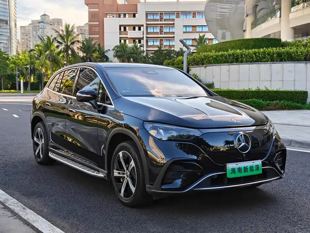 Mercedes-Benz EQE SUV 2023 из CN, фото 8