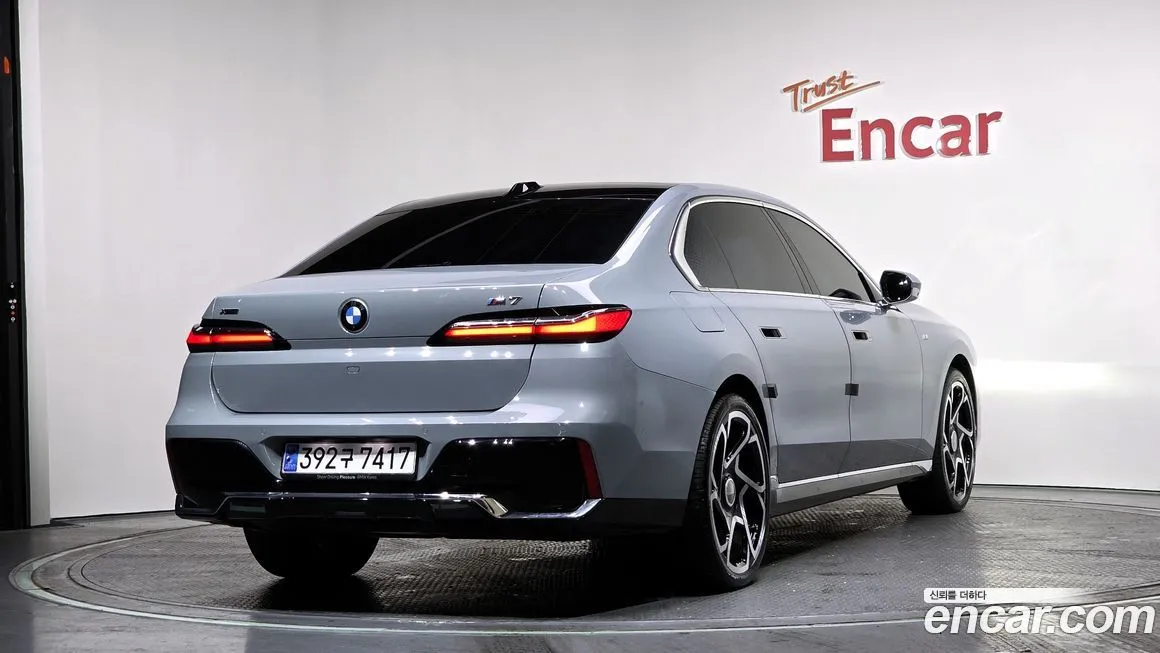 BMW 7-Series 2024 из KR, фото 2