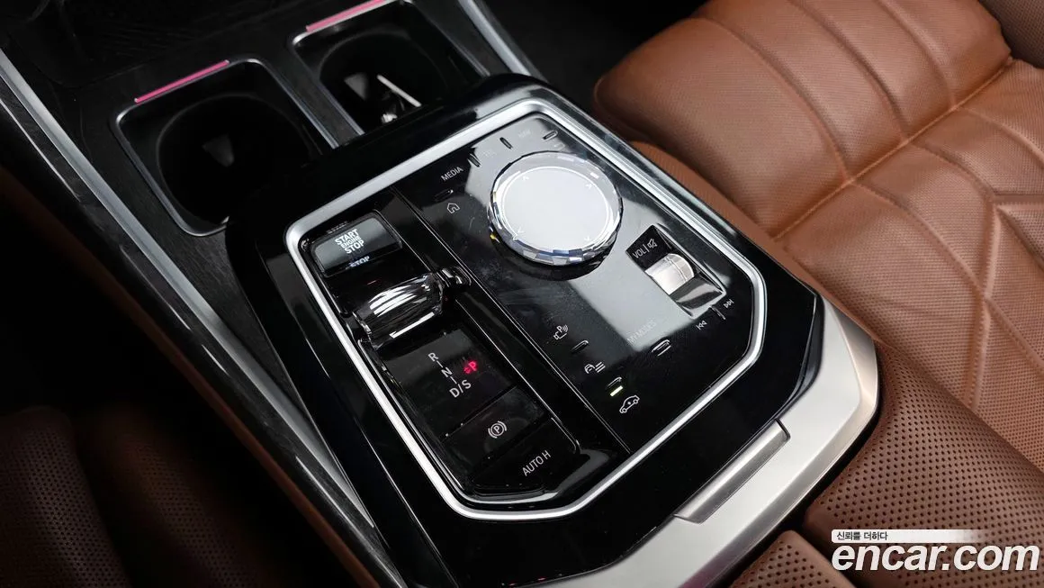 BMW 7-Series 2024 из KR, фото 10