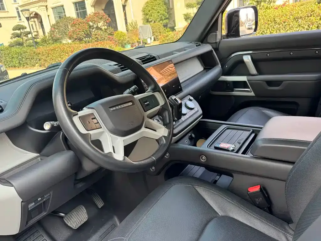 Land Rover Defender 2023 из CN, фото 8