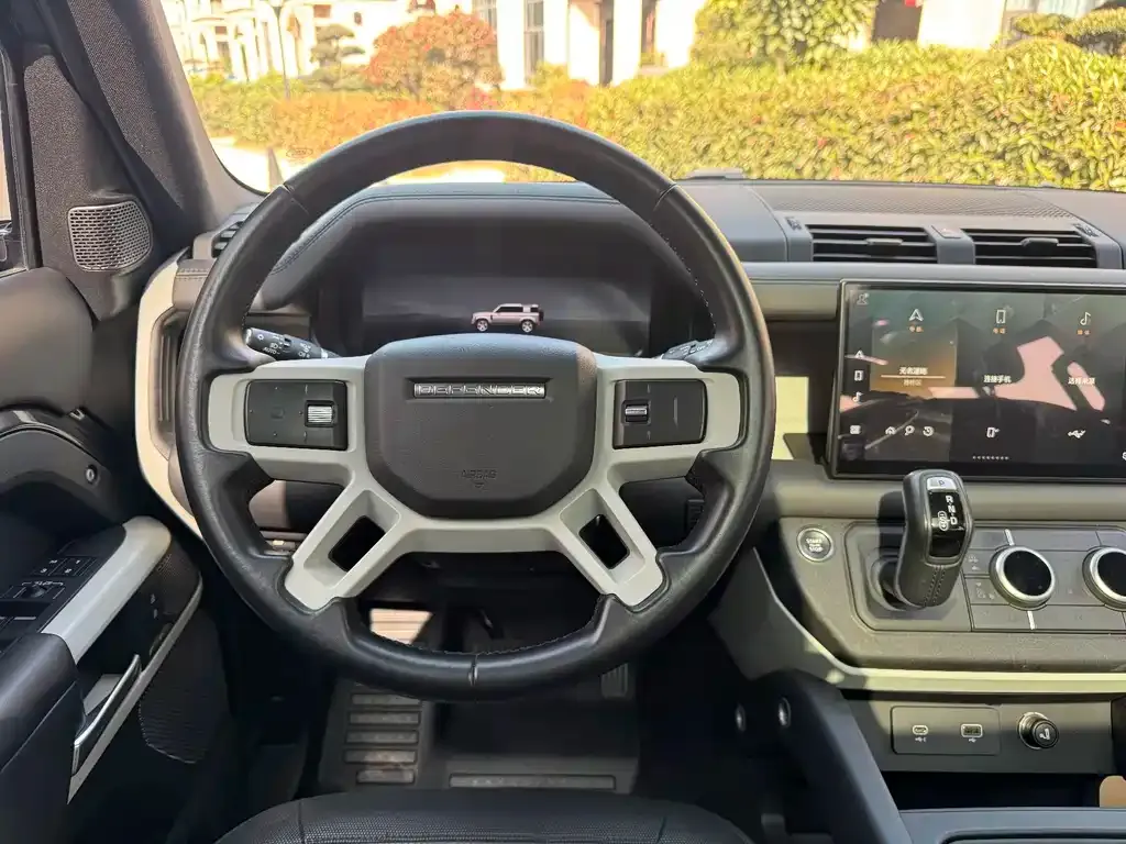 Land Rover Defender 2023 из CN, фото 2