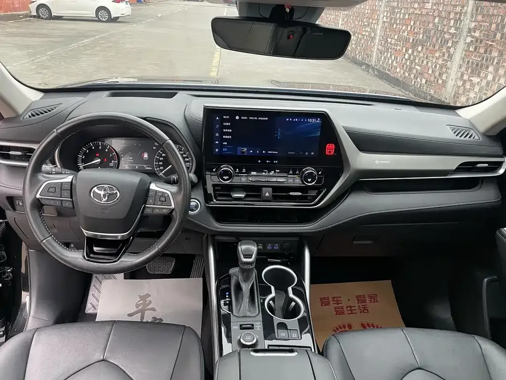 Toyota Highlander — фото 2