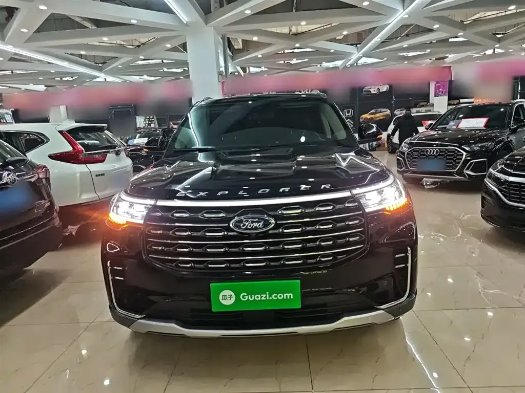 Ford Explorer 2023 из CN, фото 8